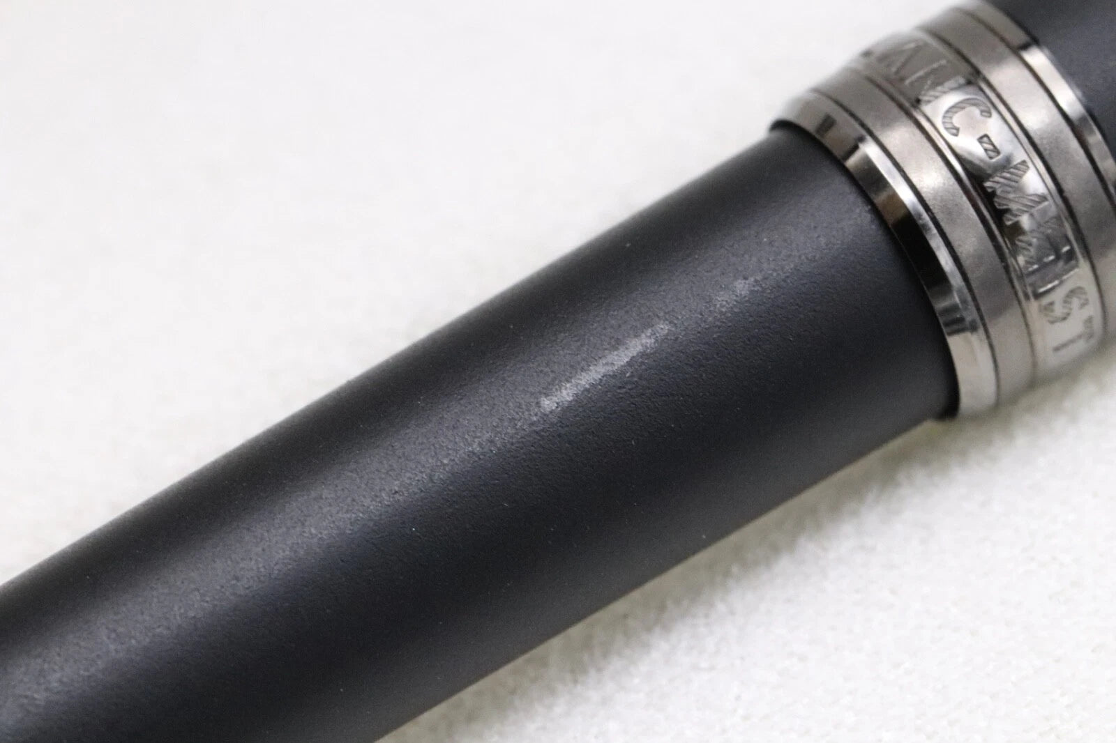 Montblanc Meisterstuck Classique Ultra Black Rollerball / Fineliner Pen image 8