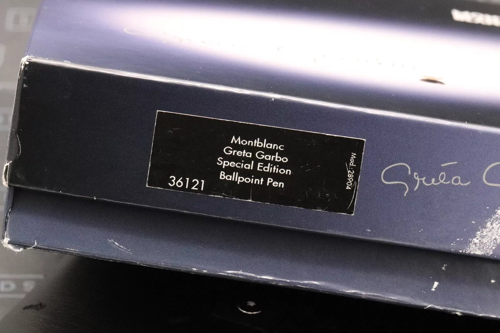Montblanc Muses Greta Garbo Special Edition Fountain Pen - UNUSED image 6