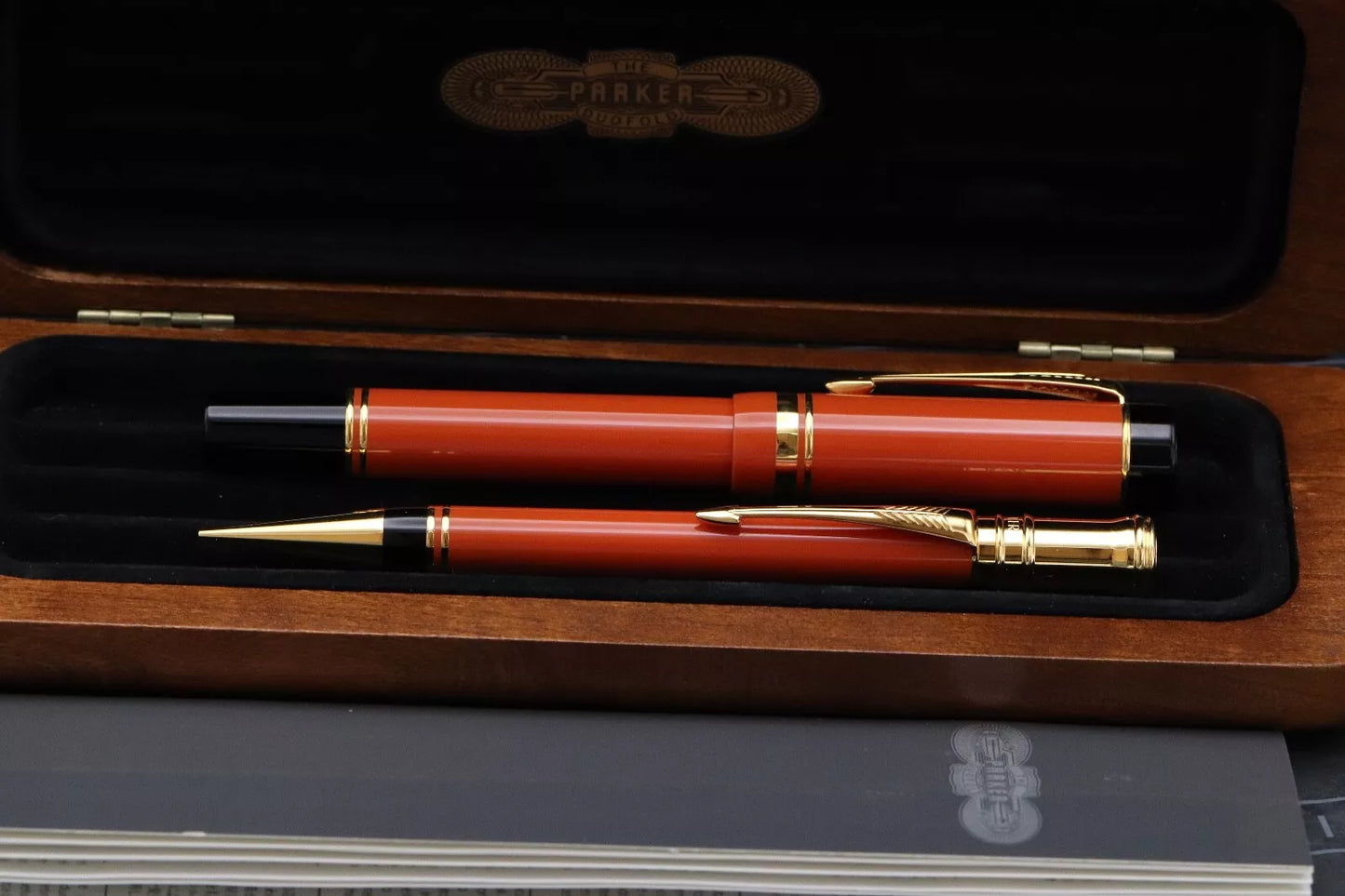 Parker Duofold Centennial Orange Fountain Pen and Mechanical Pencil - UNUSED image 8