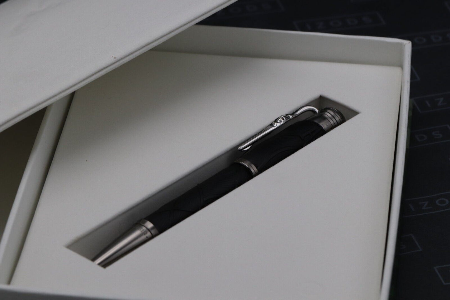 Montblanc Writers Edition Homage to Brothers Grimm Fountain Pen - EF Nib image 10