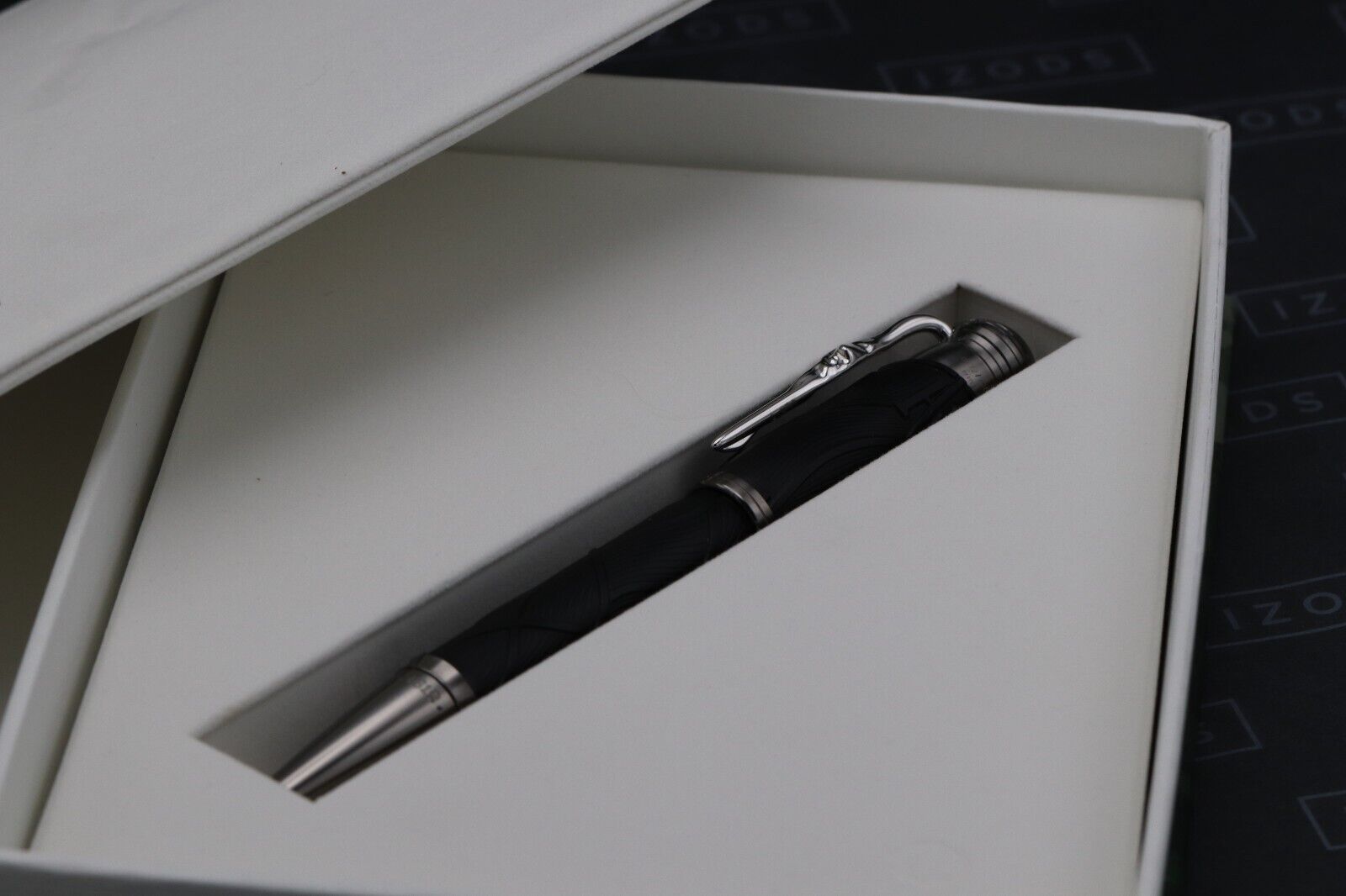 Montblanc Writers Edition Homage to Brothers Grimm Fountain Pen - EF Nib image 10