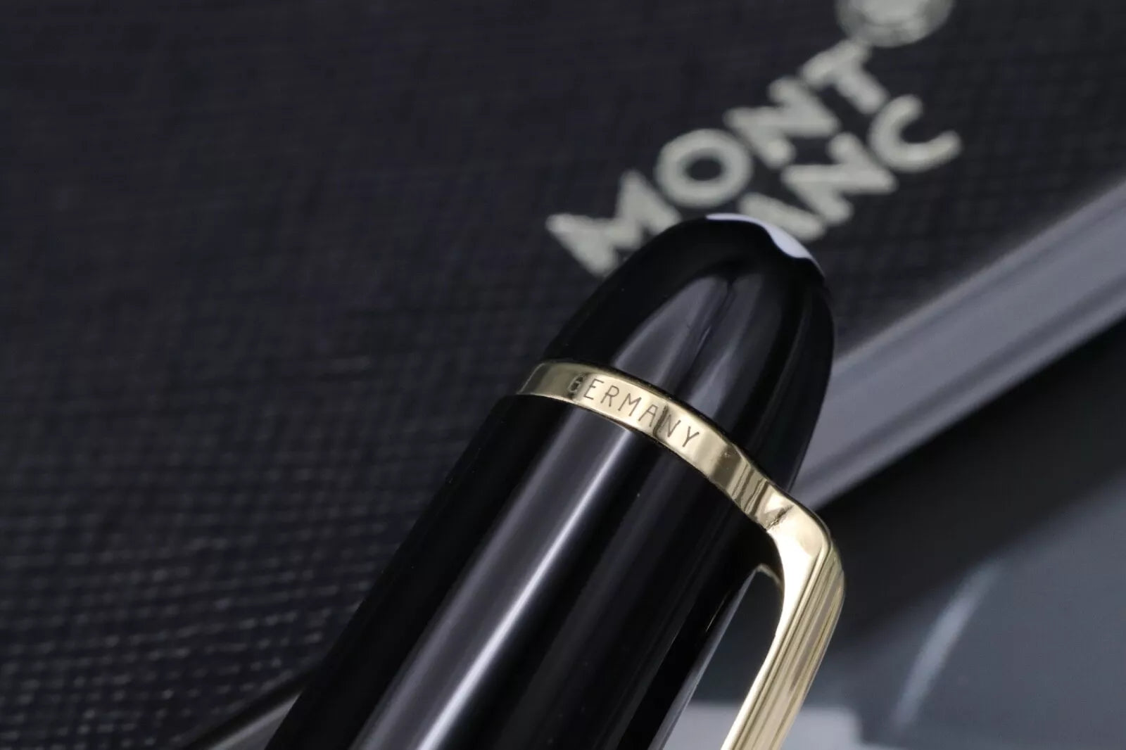 Montblanc Meisterstuck Chopin Classique Gold Line Fountain Pen - UNUSED image 5