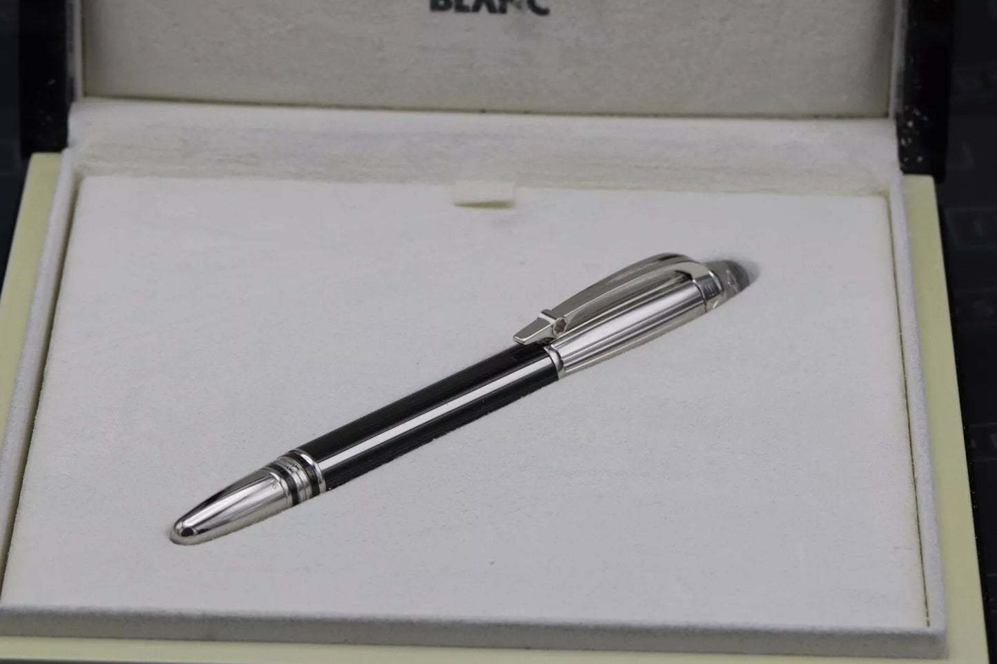Montblanc Starwalker Soulmakers LE1906 Rollerball / Fineliner Pen image 8