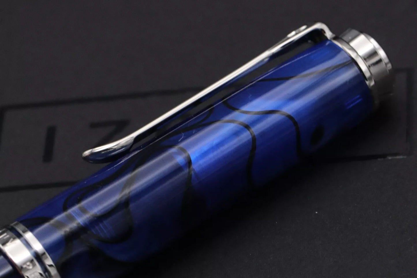 Pelikan Souveran M805 Blue Dunes Special Edition Fountain Pen - EF Nib image 5