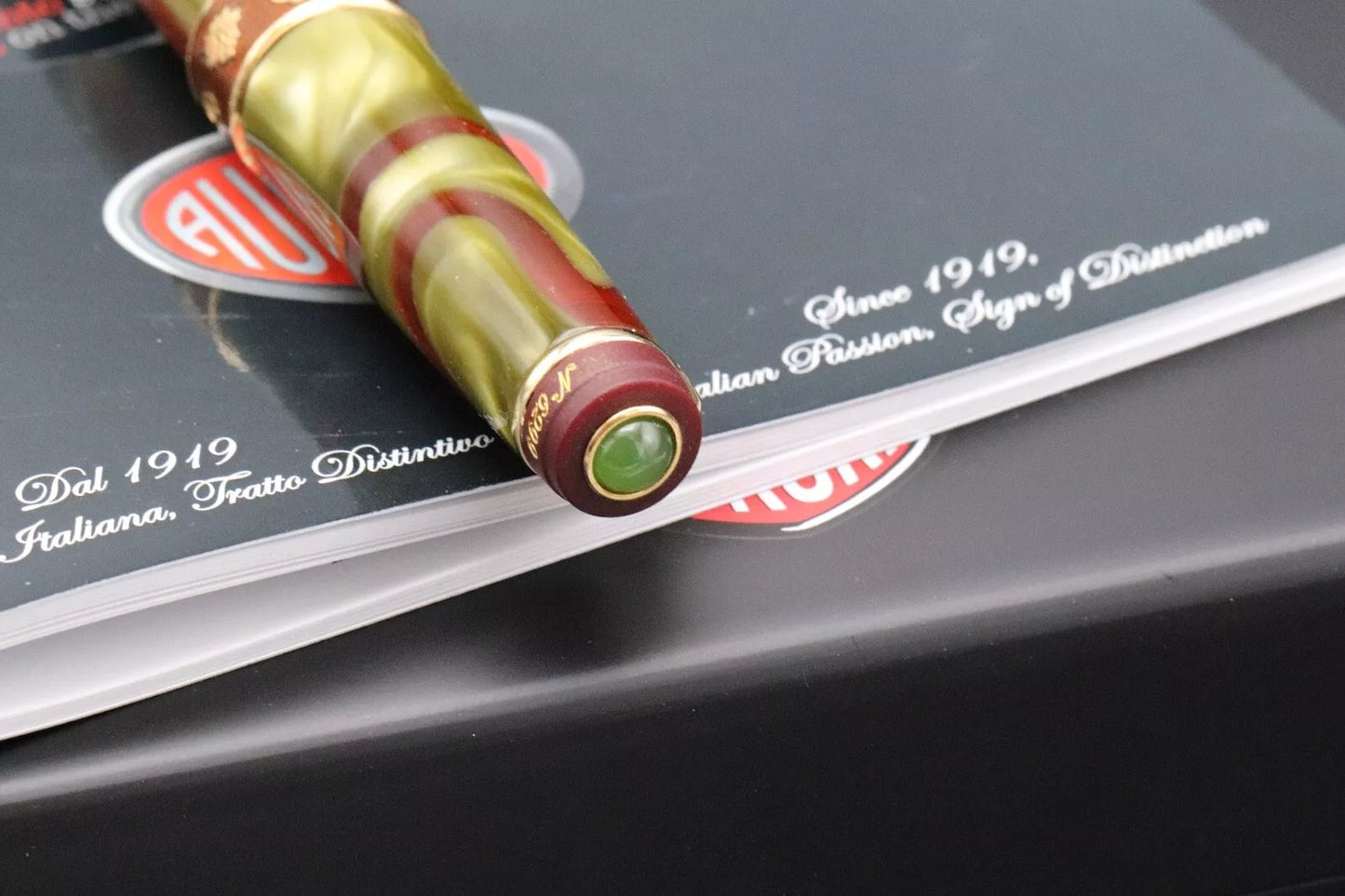 Aurora Asia Limited Edition Fountain Pen - 18k Medium image 7