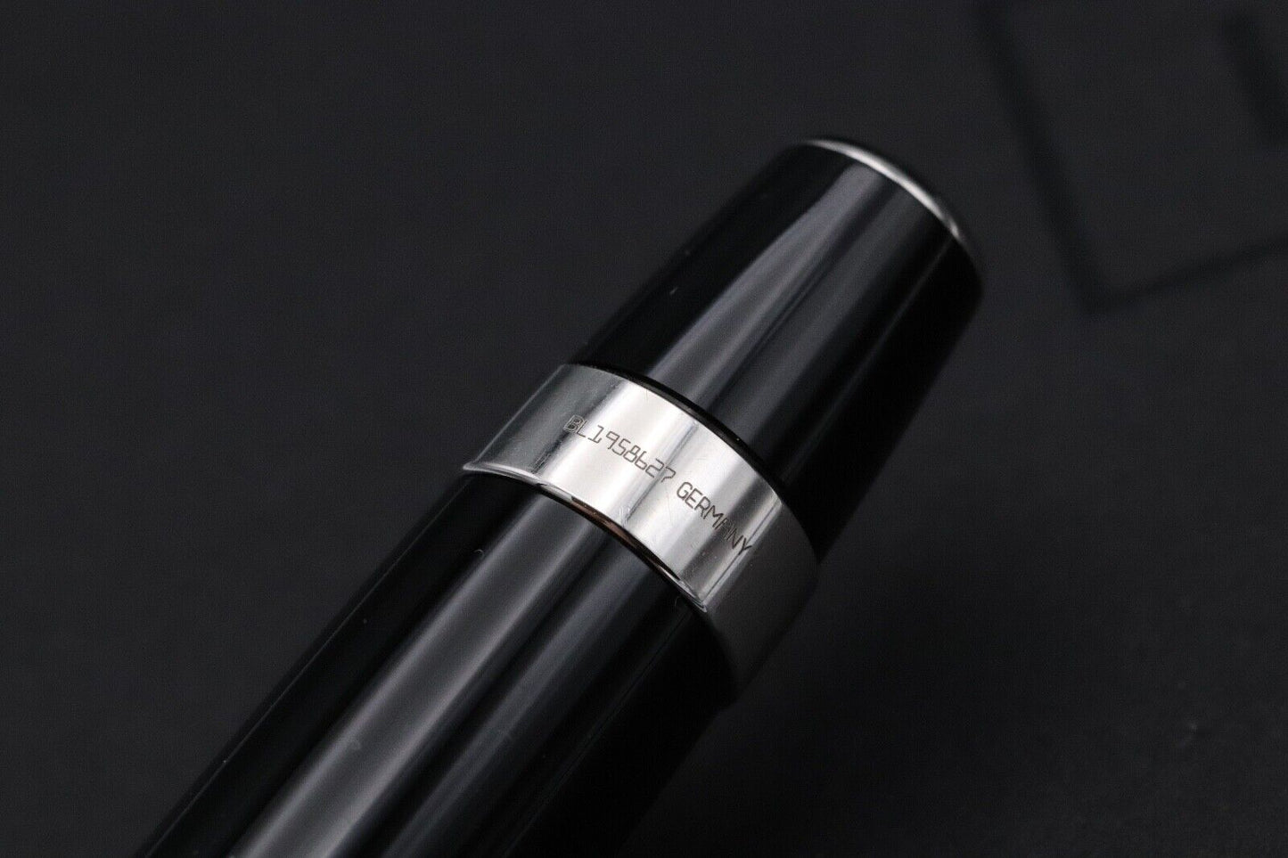 Montblanc Boheme Noir Ballpoint Pen image 3