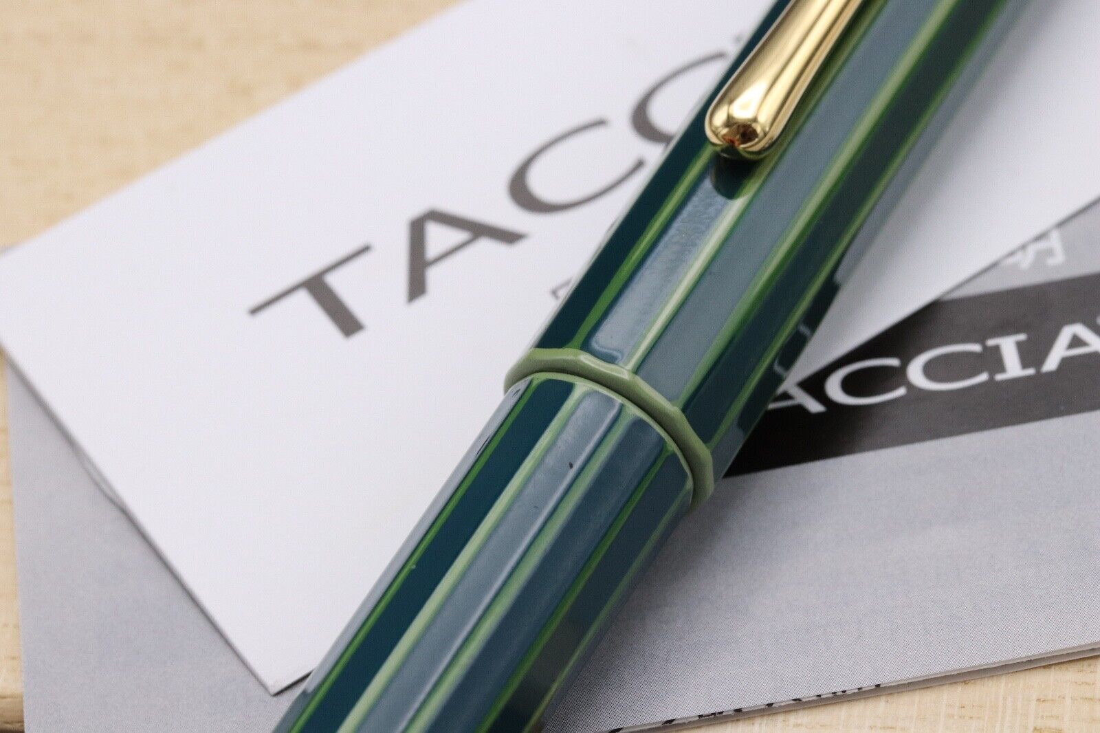 Taccia Kaku-Tate Urushi Ryuryoku Fountain Pen - EF Nib image 4