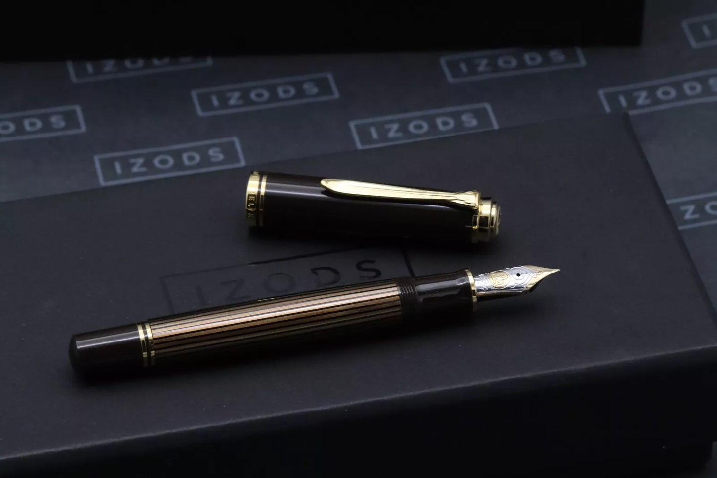 Pelikan Souveran M800 Brown Black Special Edition Fountain Pen - EF Nib image 4