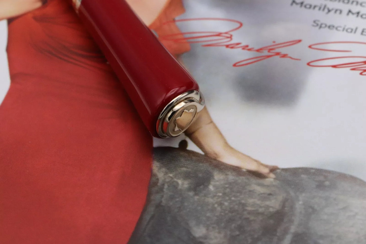 Montblanc Muses Marilyn Monroe Red Ballpoint Pen image 5