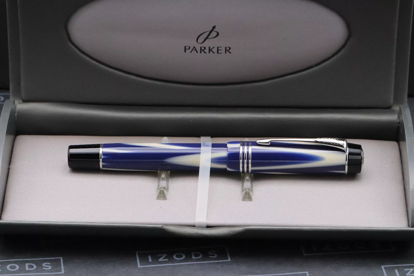 Parker Duofold Centennial True Blue Fountain Pen image 7
