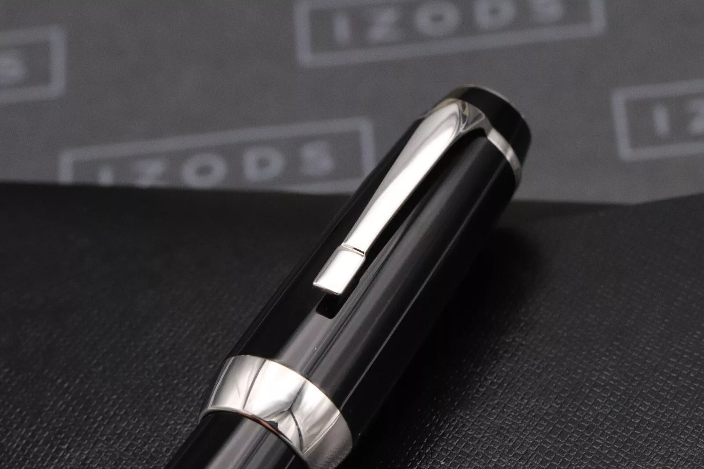 Montblanc Boheme XL Platinum Line No Stone Fountain Pen image 6