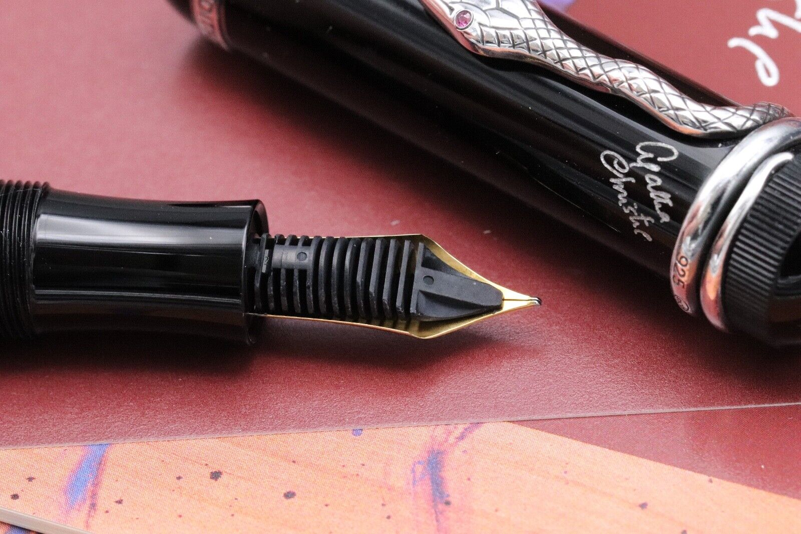 Montblanc Writers Edition Agatha Christie Fountain Pen - Fine Nib image 4
