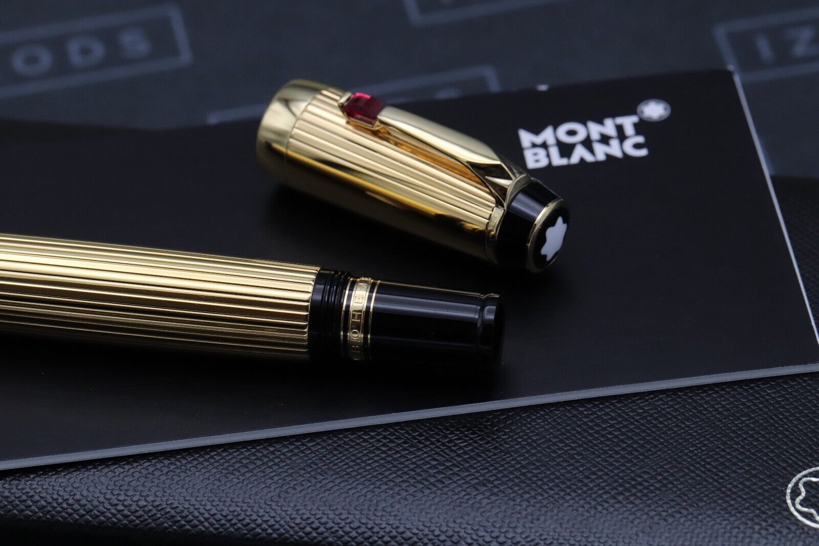 Montblanc Boheme Rouge Gold-Plated Fountain Pen - UNUSED - Broad Nib image 3