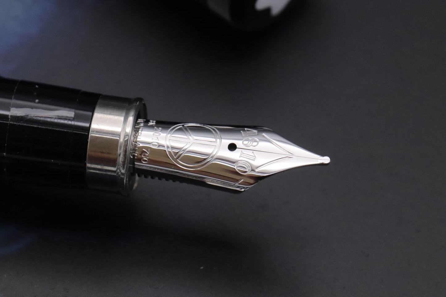 Montblanc Donation Series John Lennon Special Edition Fountain Pen - UNUSED image 2