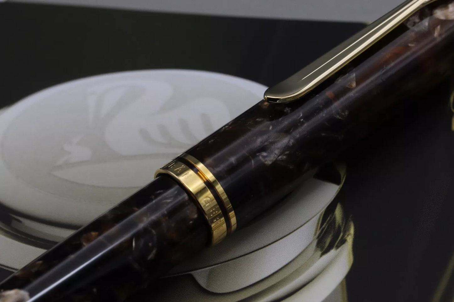 Pelikan Souveran M800 Renaissance Brown Fountain Pen - DIPPED - EF Nib image 5
