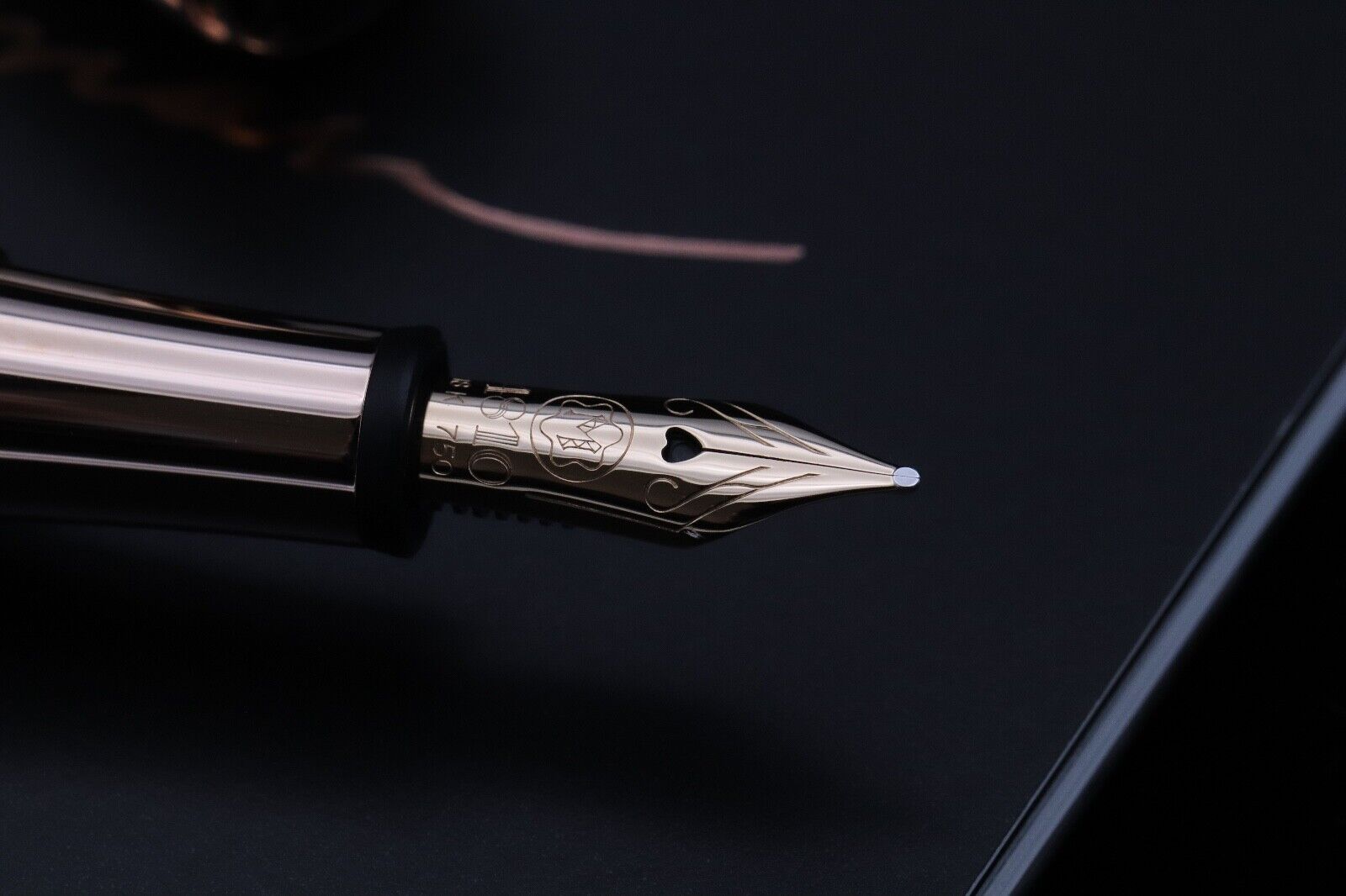Montblanc La Donna Ingrid Bergman Fountain Pen - Serviced by MB September 2024 image 2