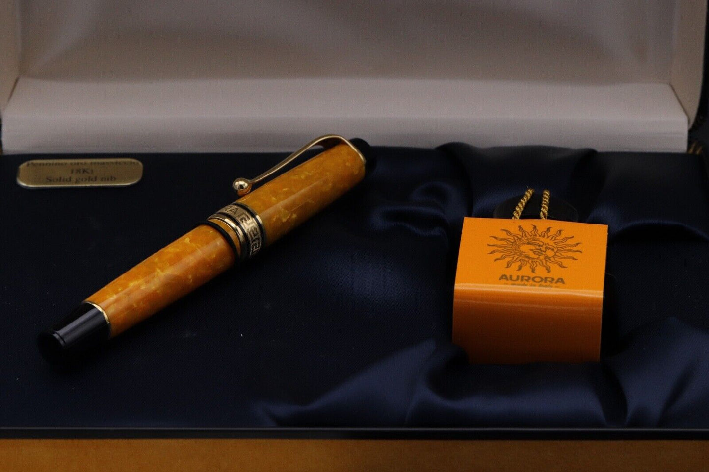 Aurora Optima Sole Limited Edition Fountain Pen - NEVER INKED image 6