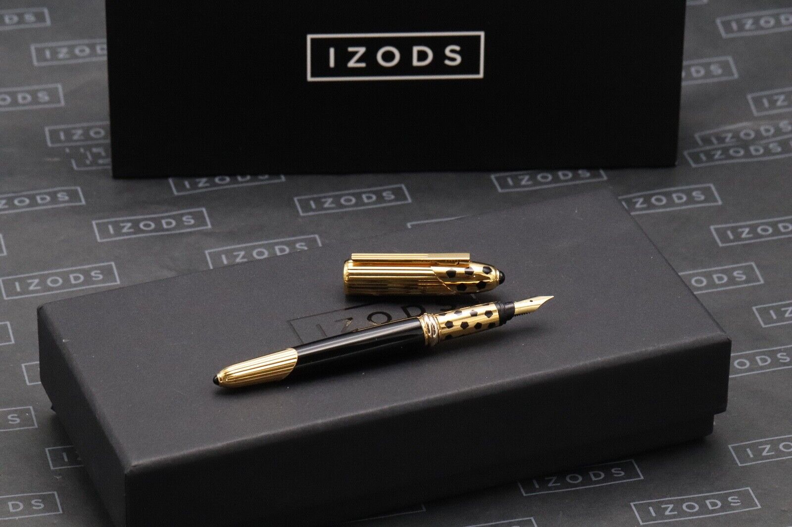 Cartier Panthere de Cartier Black Gold-Plated Fountain Pen image 0