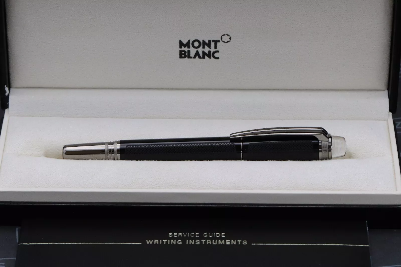 Montblanc Starwalker Extreme Rollerball / Fineliner Pen - IZODS